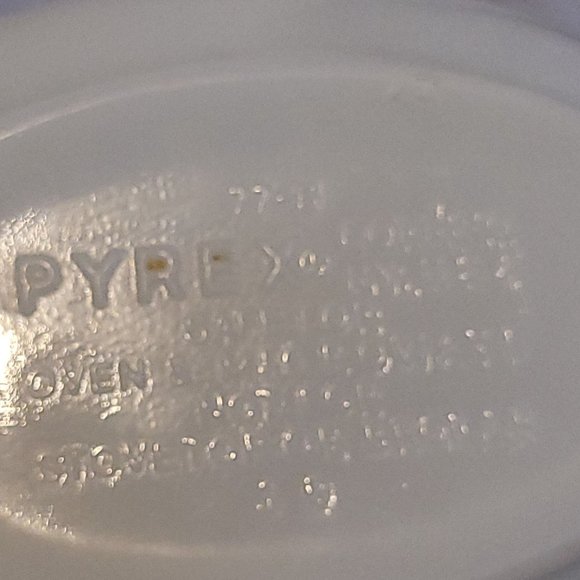 Vintage Pyrex Spring Blossom Gravy Boat Milk Glass Green Crazy Daisy 77-B - Picture 7 of 10